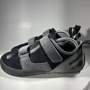 Evolv Defy Mens Size 10.5 Rock Climbing Shoes Black Double Straps TRAX Rubber